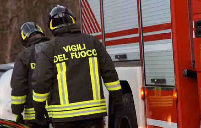 Incendio alla ItalService di San Benedetto del Tronto: nessun ferito