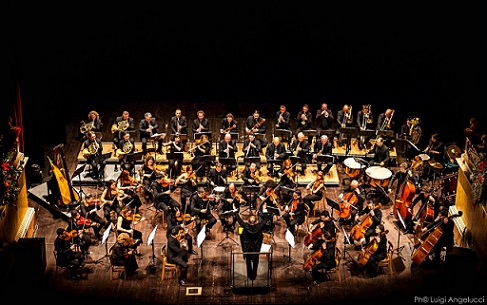 Θέατρο Pergolesi στο Jesi, συναυλία από τη Συμφωνική Ορχήστρα Rossini