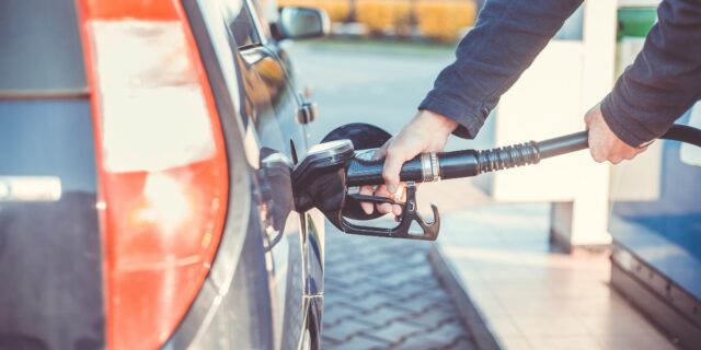 Una guida alla scelta della carta carburante